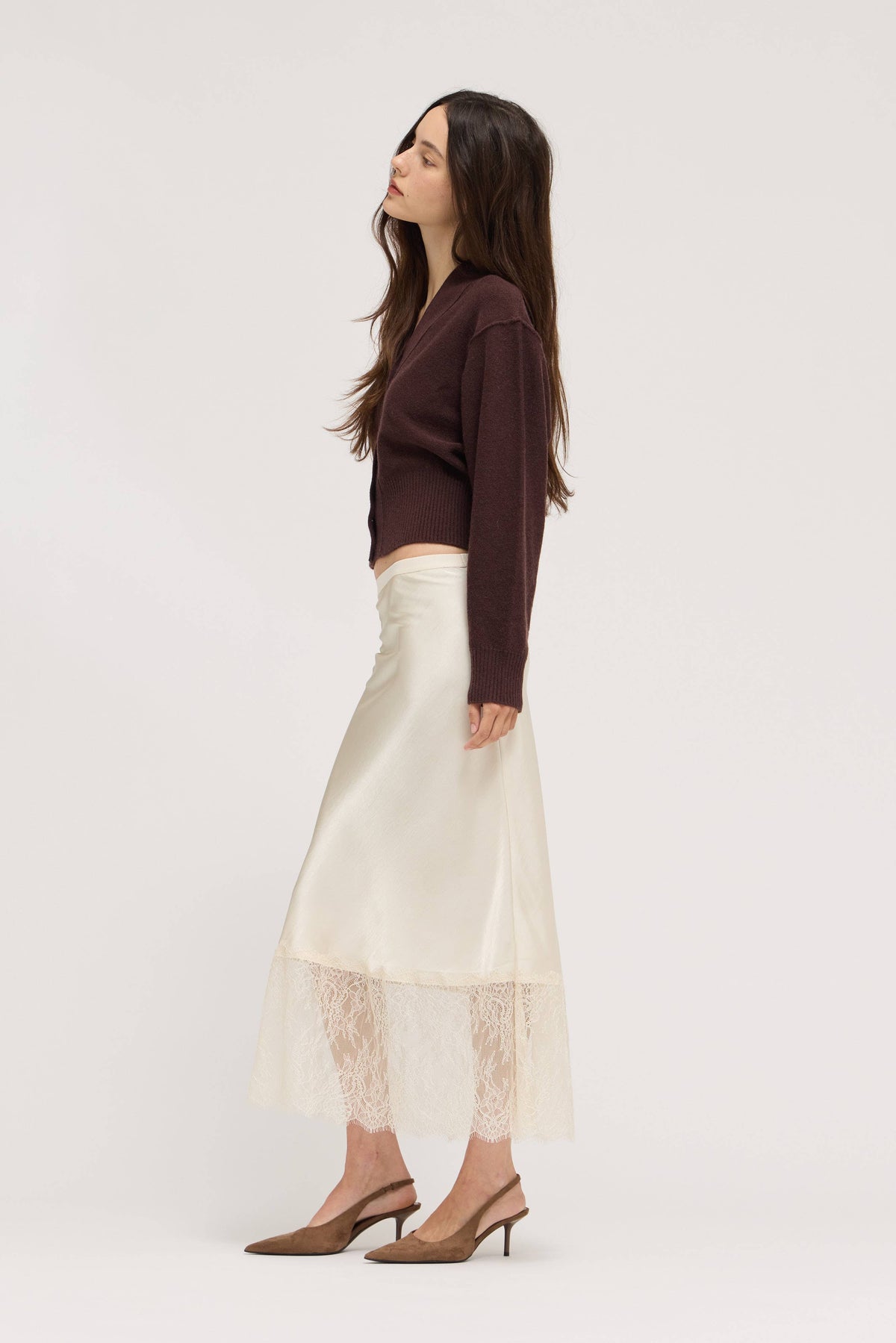 Grade & Gather - 80562 - V-NECK CARDIGAN: AUBERGINE / Contemporary / SM