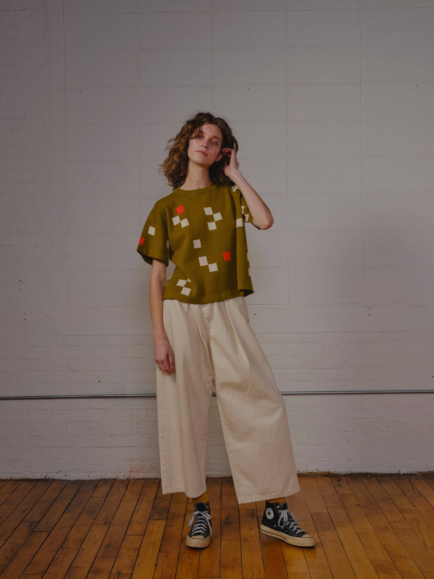 The Endery - Albers Short Sleeve Sweater Tee - Avocado: M/L