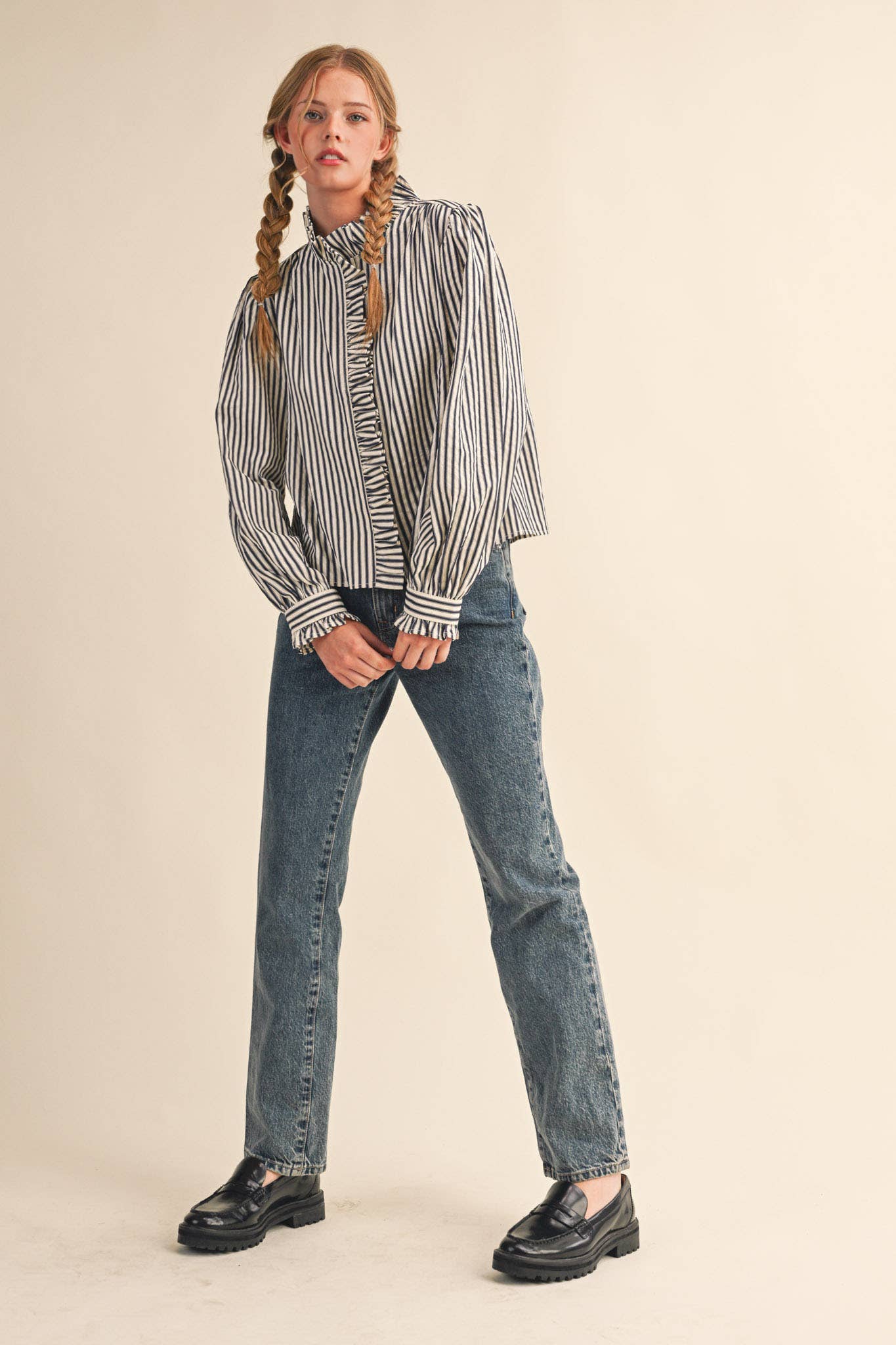 &MERCI - STRIPED RUFFLED BUTTON DOWN LONG SLEEVE TOP MTP4319: Denim Blue Stripe / L