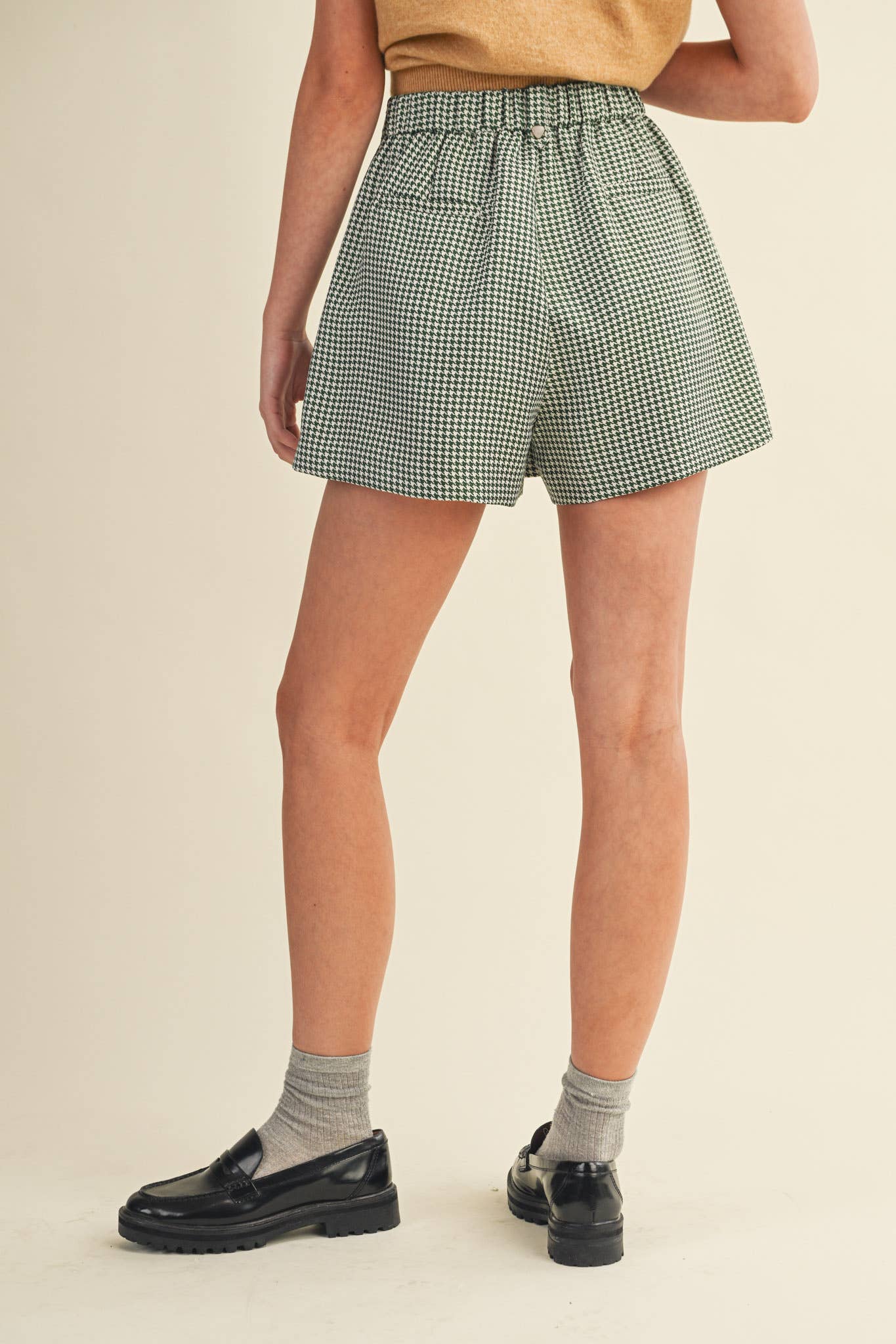 &MERCI - HOUNDSTOOTH PLEATED SHORTS MP4333: Hunter Green Houndst / M