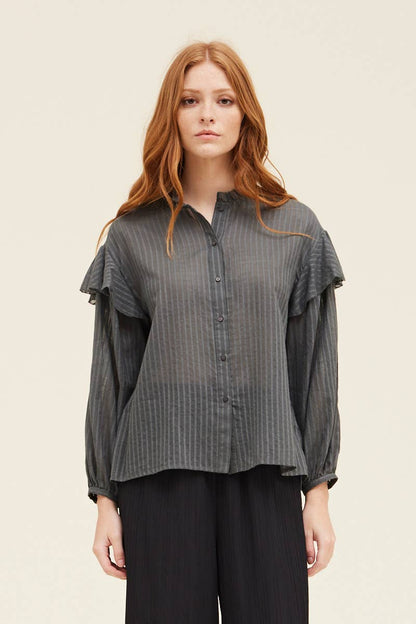 Grade & Gather - 41159 - COTTON TEXTURE RUFFLED BLOUSE: ECRU / MEDIUM