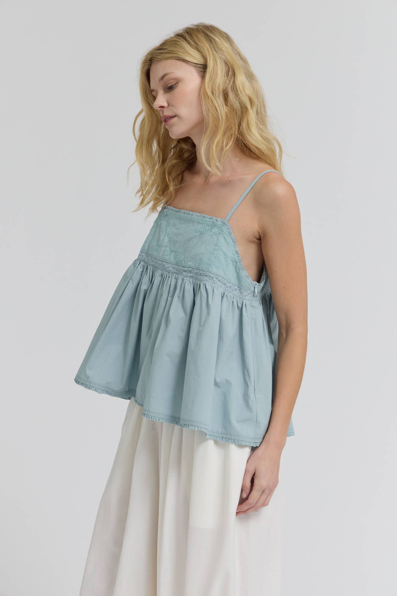 Grade & Gather - 42226 - EMBROIDERED SLEEVELESS TOP: PALE BLUE / Contemporary / LARGE