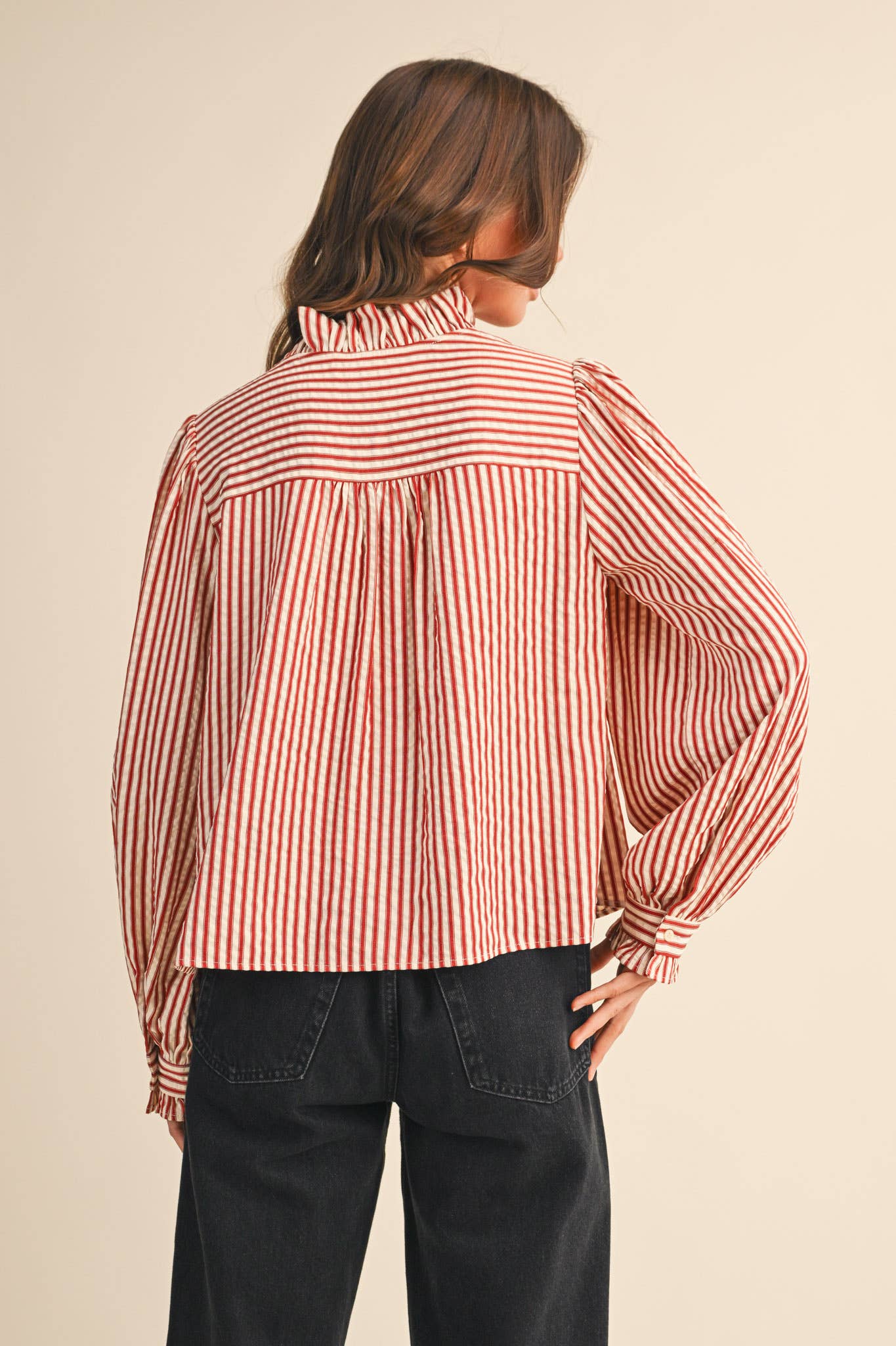 &MERCI - STRIPED RUFFLED BUTTON DOWN LONG SLEEVE TOP MTP4319: Denim Blue Stripe / S