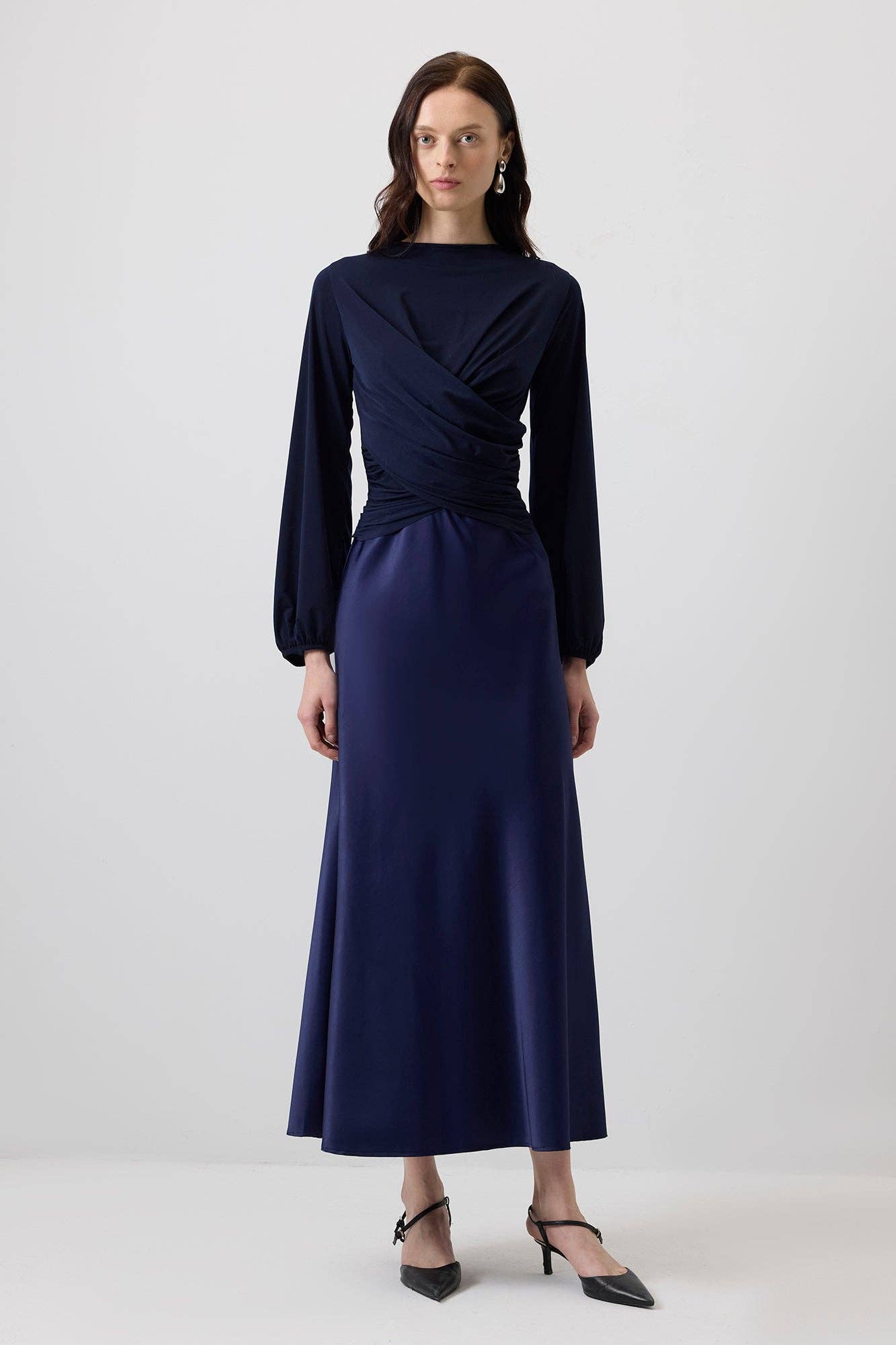 Touché Privé - DRAPED FRONT PLEATED HEM BLOUSE WITH BALLON SLEEVES : Navy Blue / S