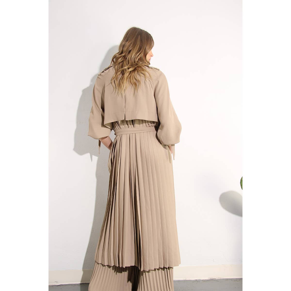 Mulla - BACK PLEATED TRENCH COAT: ASH TAUPE / M