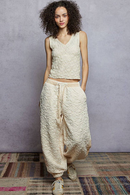 Pol Clothing - Vintage washing solid trim quilted knit jogger pants: CHARCOAL / L