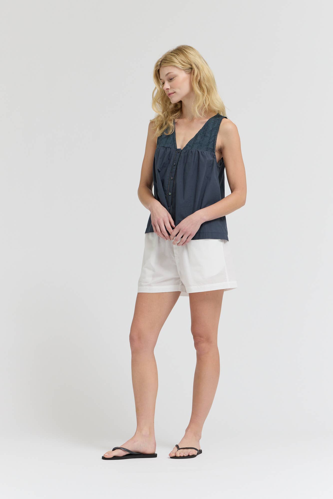 Grade & Gather - 42218 - V-NECK EYELET TANK: ATLANTIC / Contemporary / LARGE