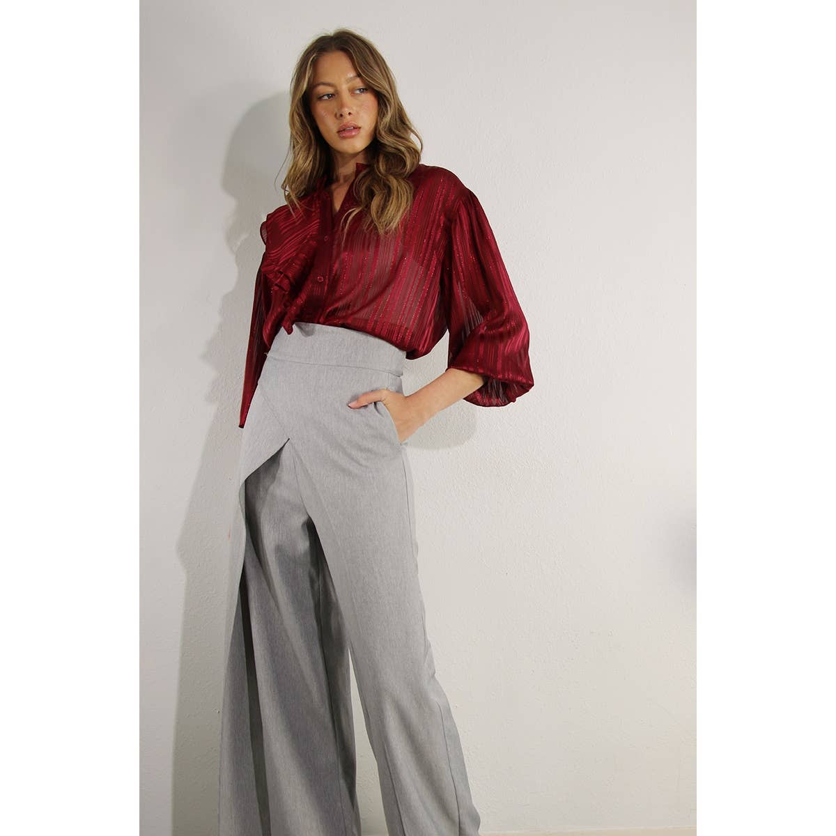 Mulla - Ruffle Blouse - Regular Fit: VANILLA / M