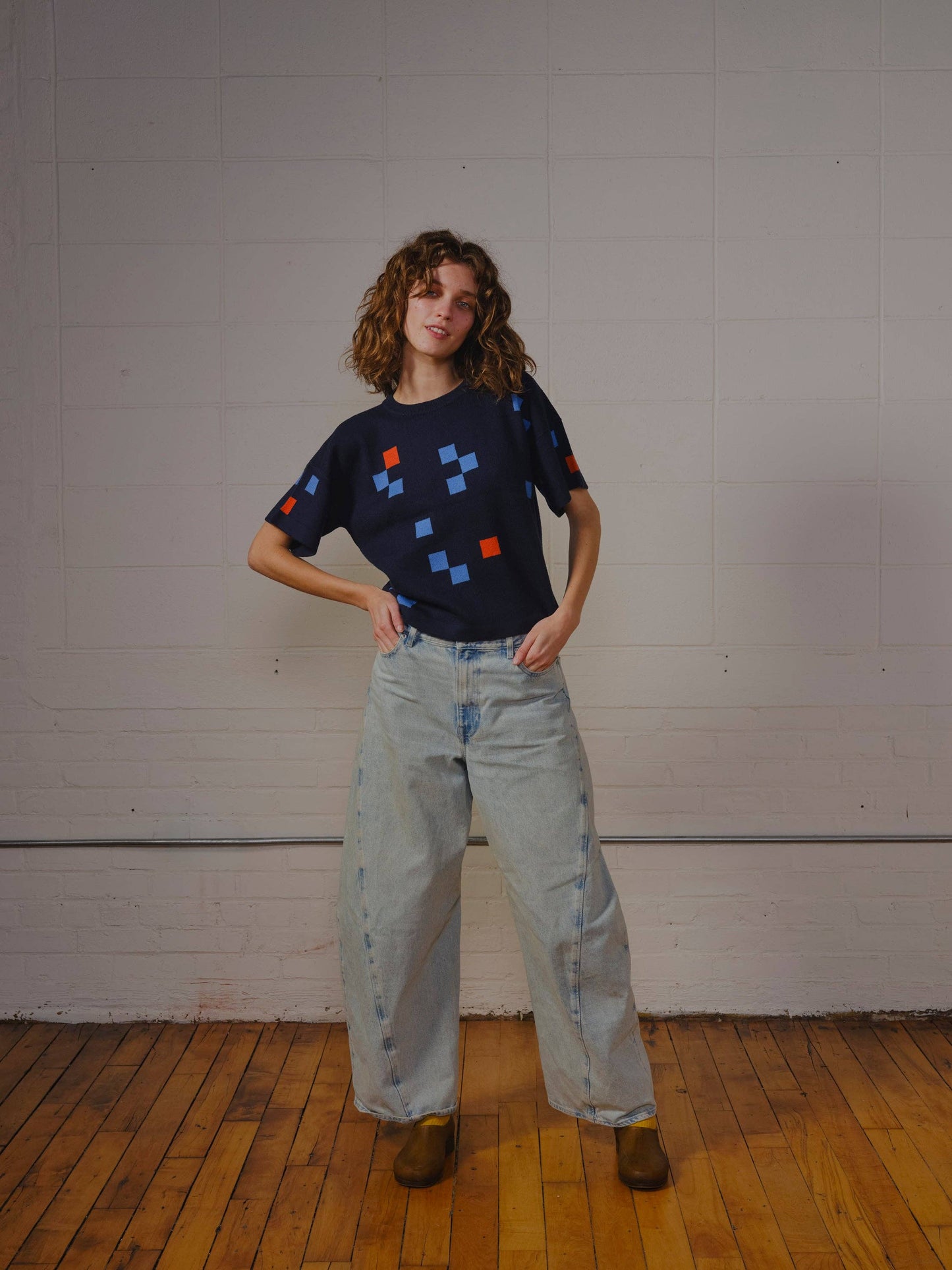 The Endery - Albers Short Sleeve Sweater Tee- Indigo: M/L