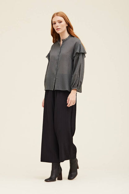 Grade & Gather - 41159 - COTTON TEXTURE RUFFLED BLOUSE: SPRUCE / MEDIUM
