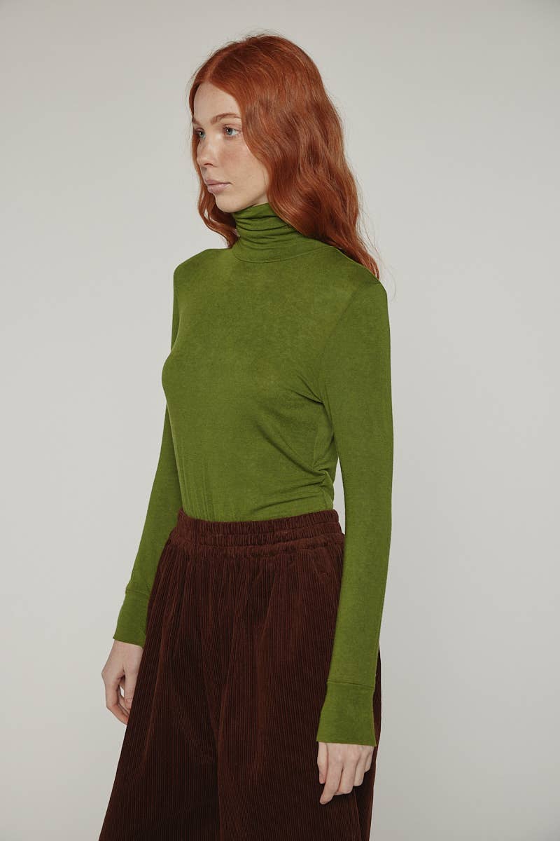 amente - Wool blend lightweight turtleneck: Green / Solid / M/L