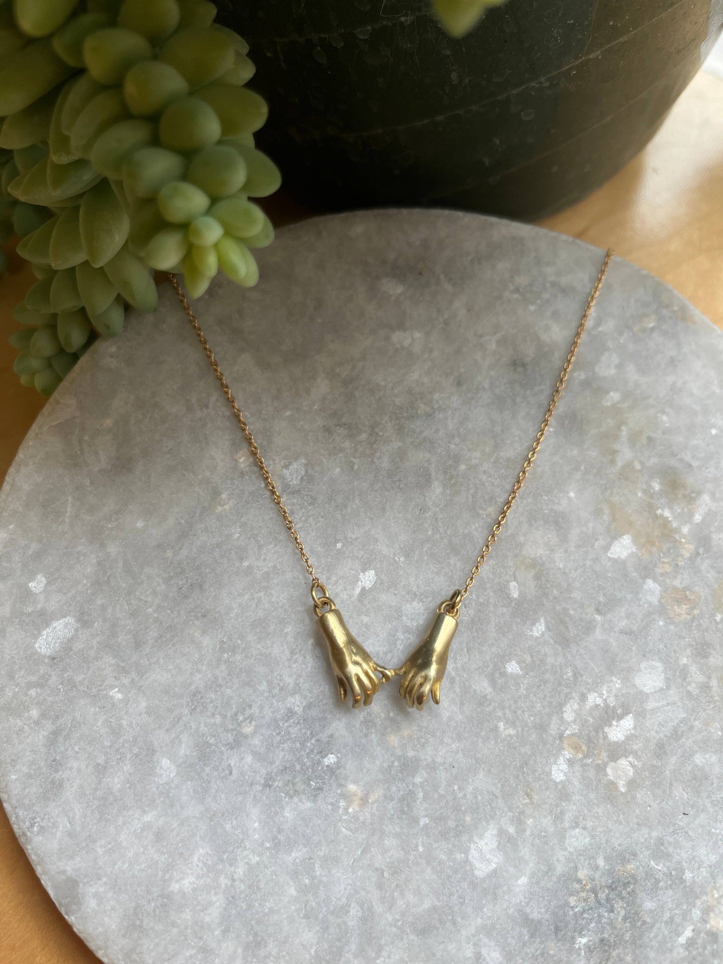 Modern Madini - Pinky swear necklace