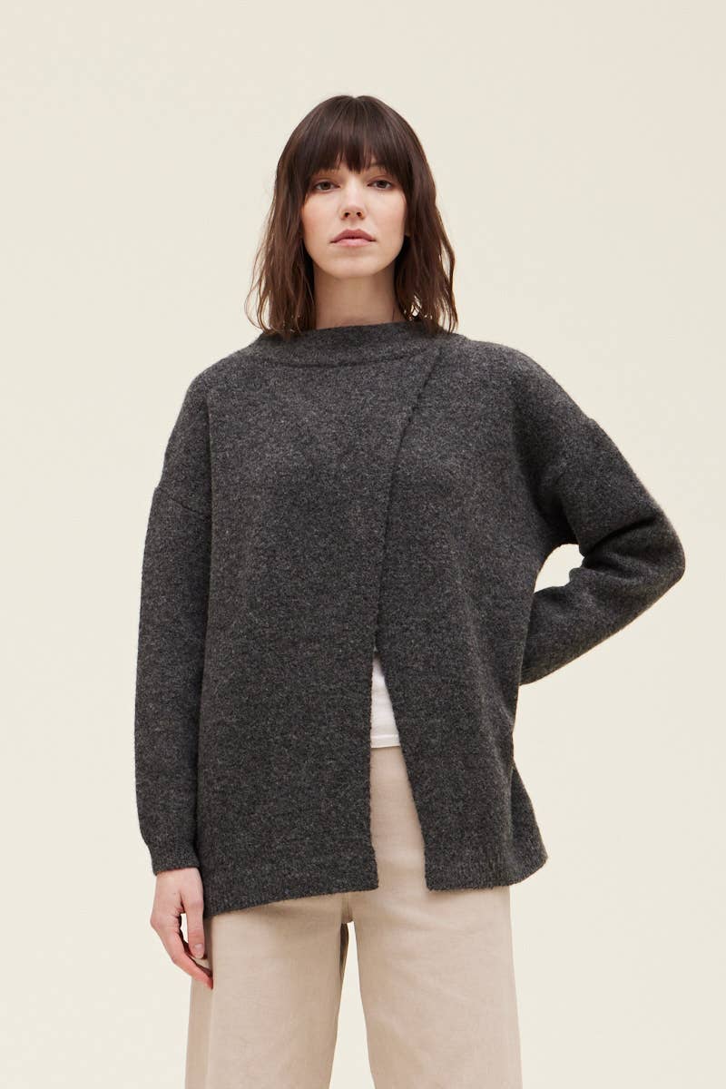 Grade & Gather - 41484 - FRONT TO BACK OVERLAP SWEATER: NATURAL / MEDIUM