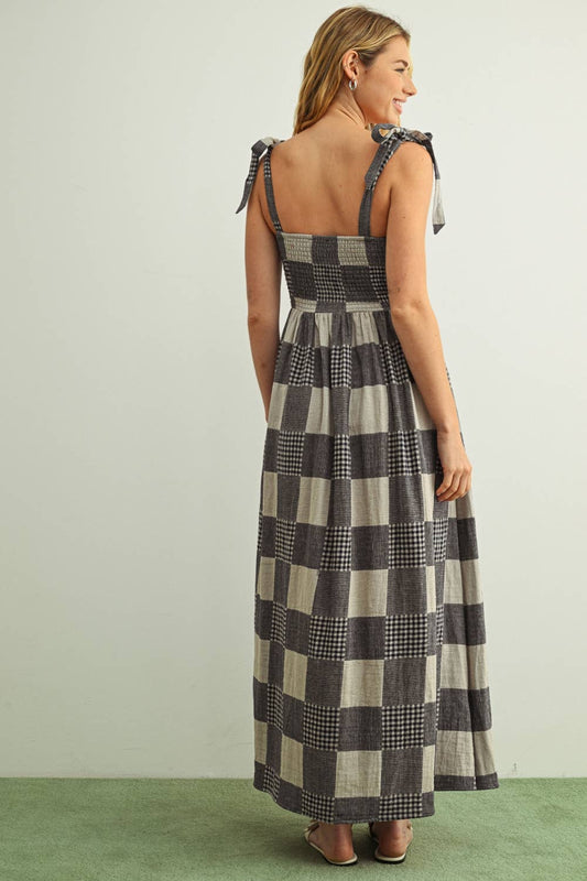 MIOU MUSE - D6765   GINGHAM AND STRIPE PATCH EFFECT DRESS: NAVY / M