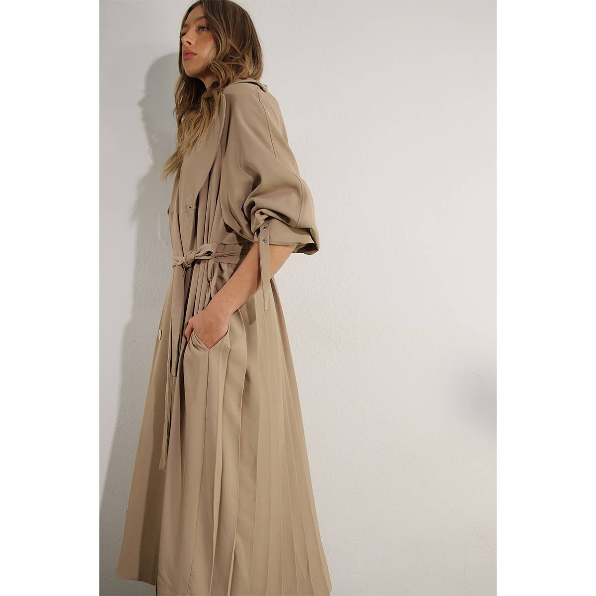 Mulla - BACK PLEATED TRENCH COAT: ASH TAUPE / M