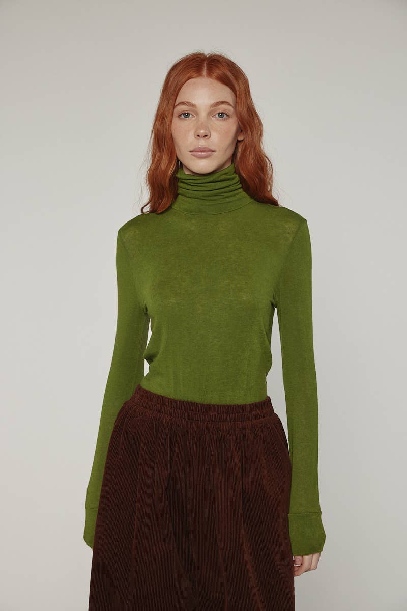 amente - Wool blend lightweight turtleneck: Green / Solid / M/L