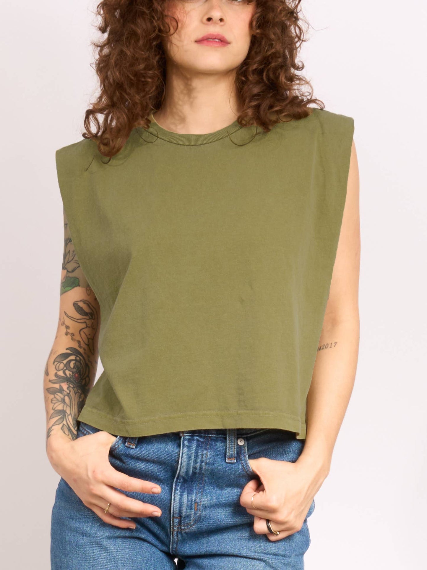 Supermaggie @ Faire - Saturn Maisie Heavyweight Muscle Tee: Off White / Sm