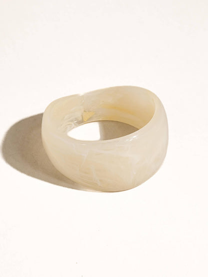 Flânerie by MAIQ - Caelia Modern Bold Statement Resin Bangle: Brown