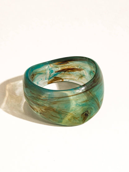 Flânerie by MAIQ - Caelia Modern Bold Statement Resin Bangle: Brown