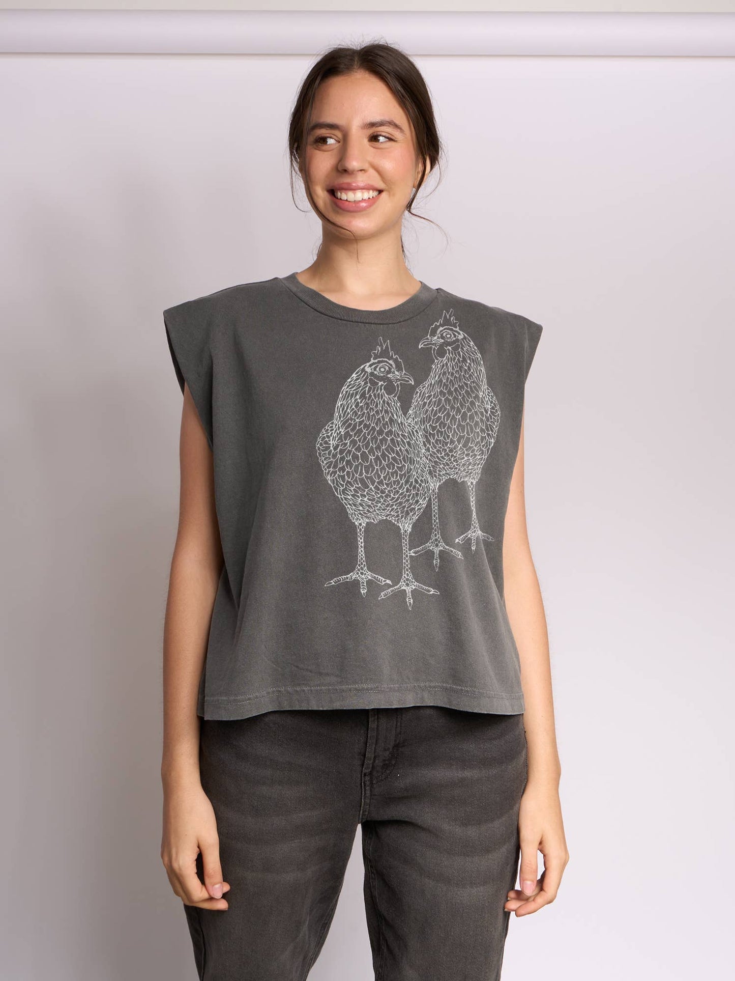 Supermaggie @ Faire - Chickens Maisie Heavyweight Muscle Tee: Off Black / Md
