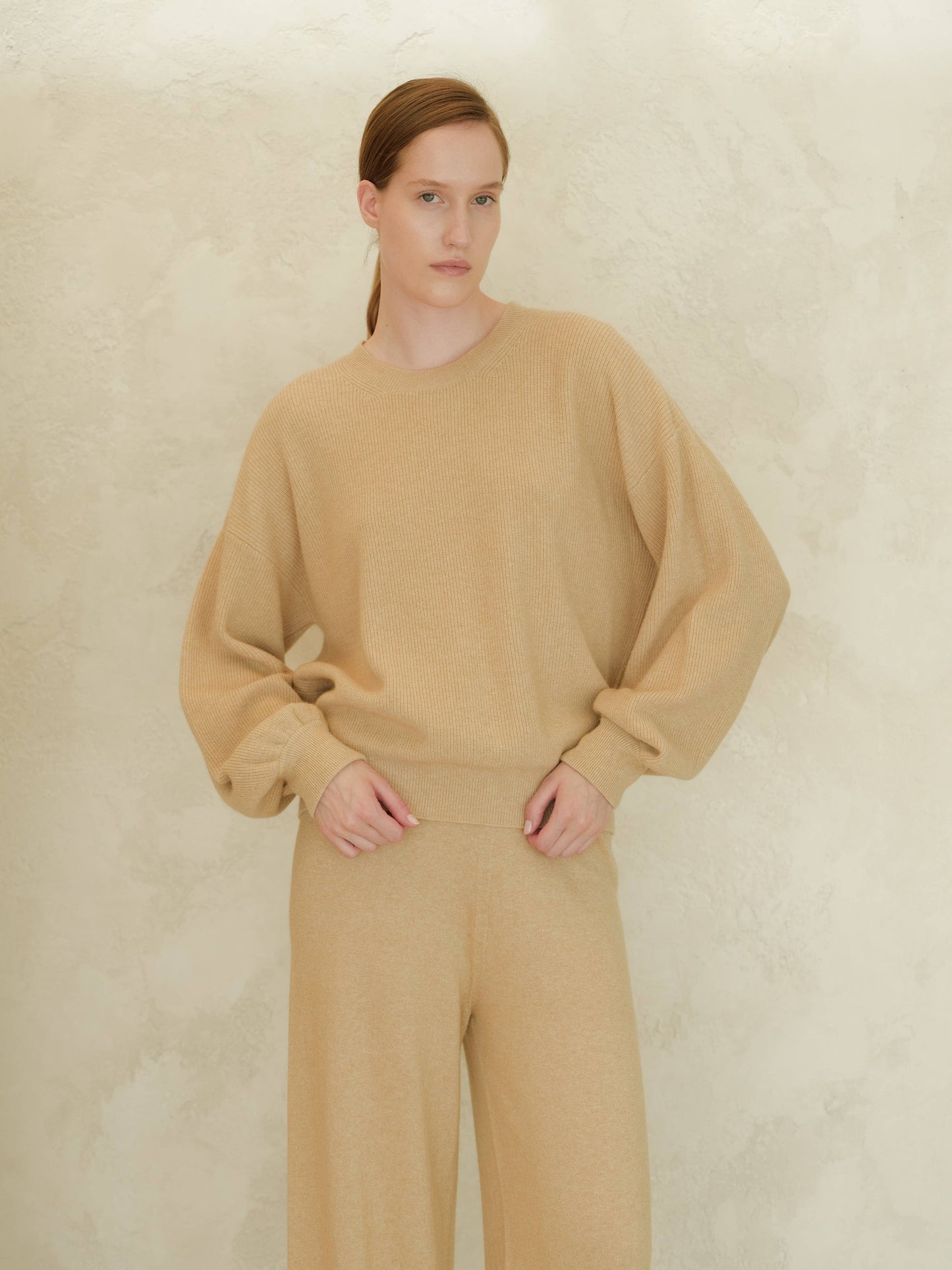 Lèmme - Ribbed crewneck sweater in cashmere blend with balloon sleeves: Ceruleo / L