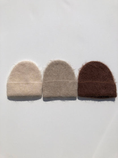 Billy Bamboo - ALPACA FLUFFY BEANIE: White
