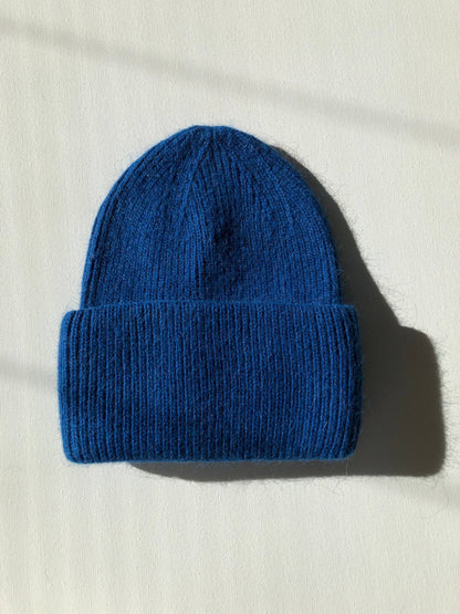 Billy Bamboo - ROYAL ANGORA WOOL BEANIE - crystal brights: Blue sapphire
