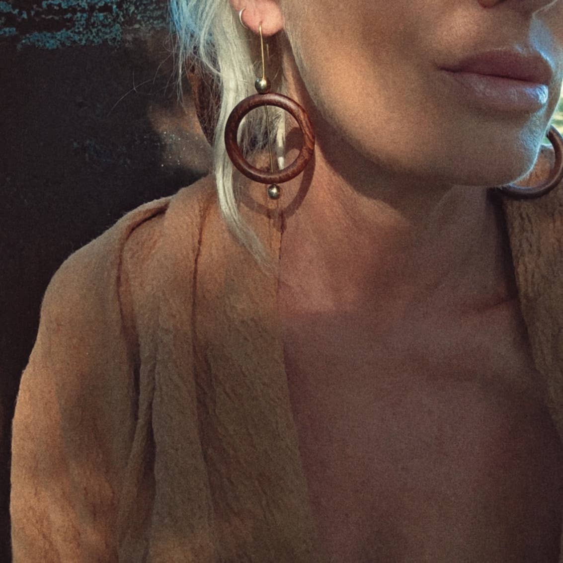 Bisjoux - Brass wood hoop sphere earrings handmade