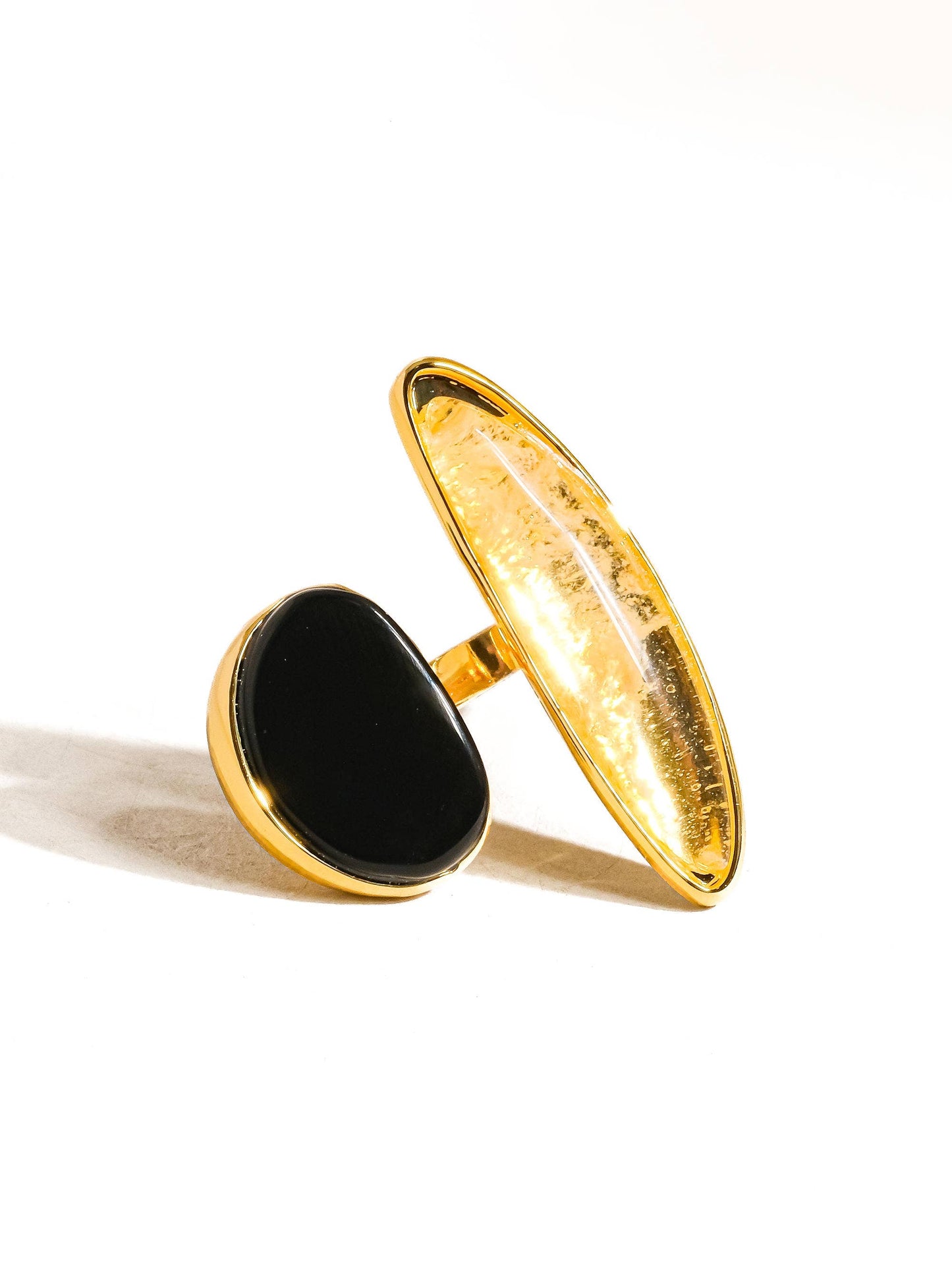 Flânerie by MAIQ - Christophe 18K Gold Vintage Black Agate Stone Ring: Black