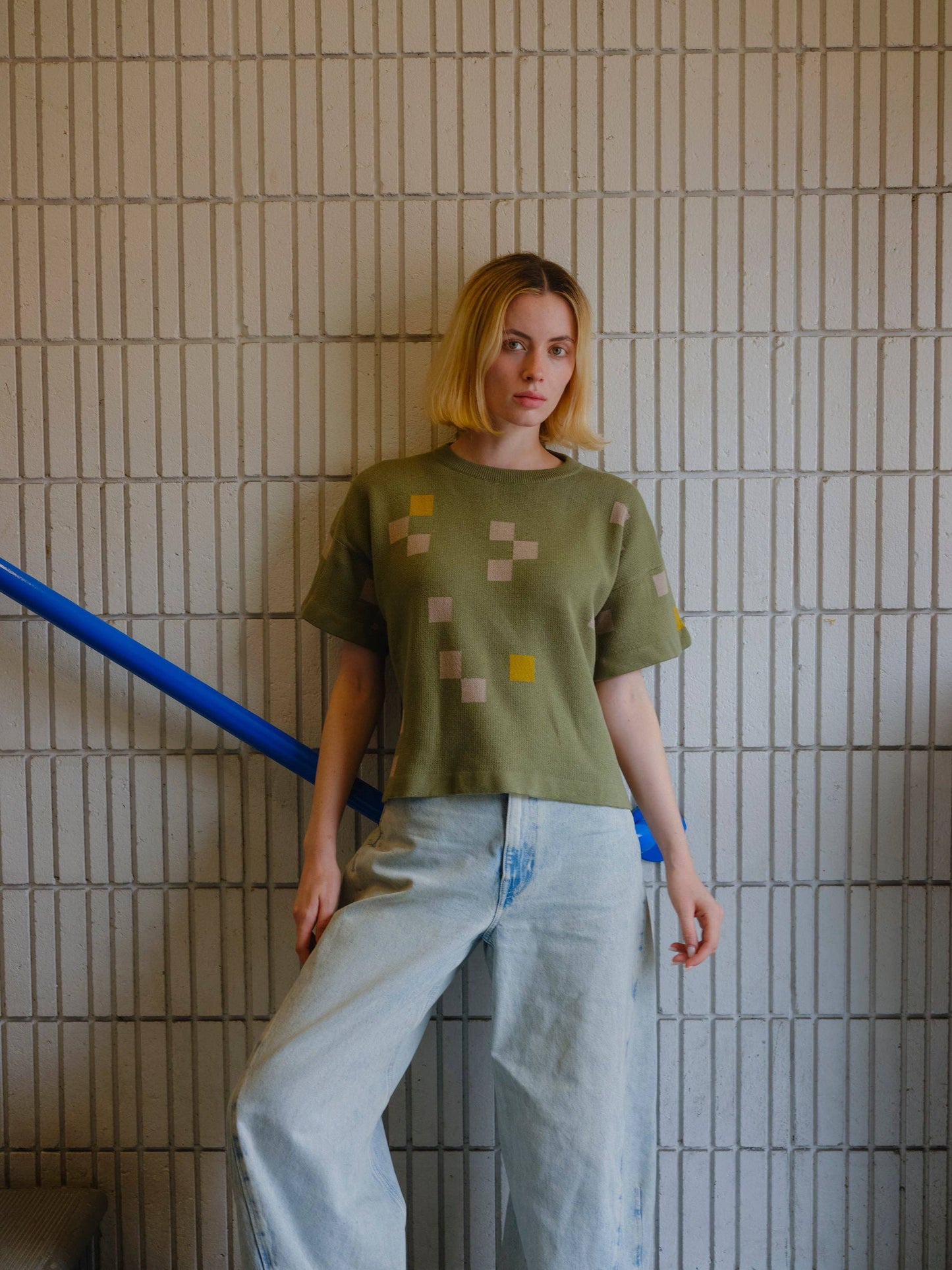 The Endery - Albers Short Sleeve Sweater Tee - Olivine: XS/S