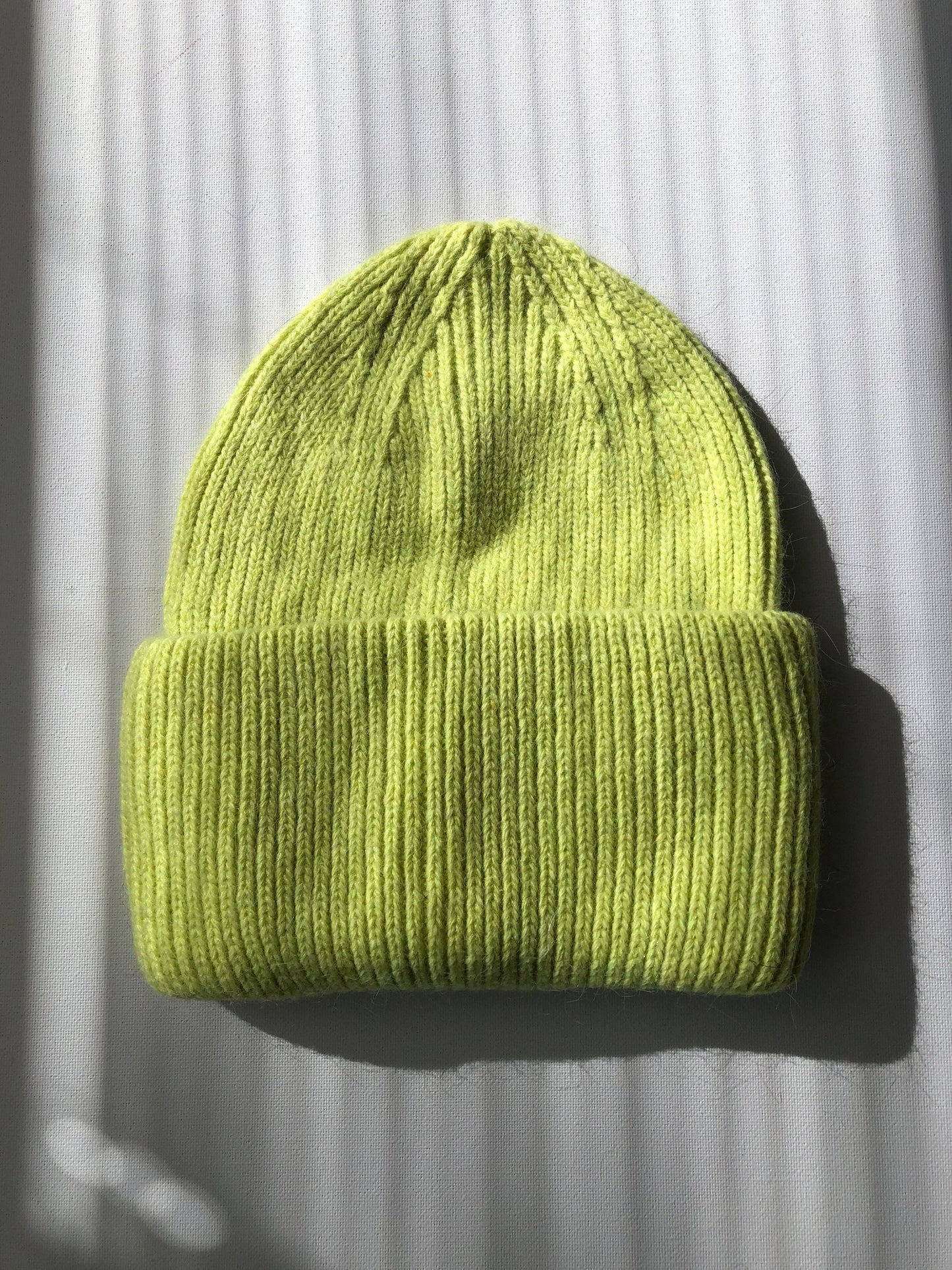 Billy Bamboo - ROYAL ANGORA WOOL BEANIE - crystal brights: Yellow diamond