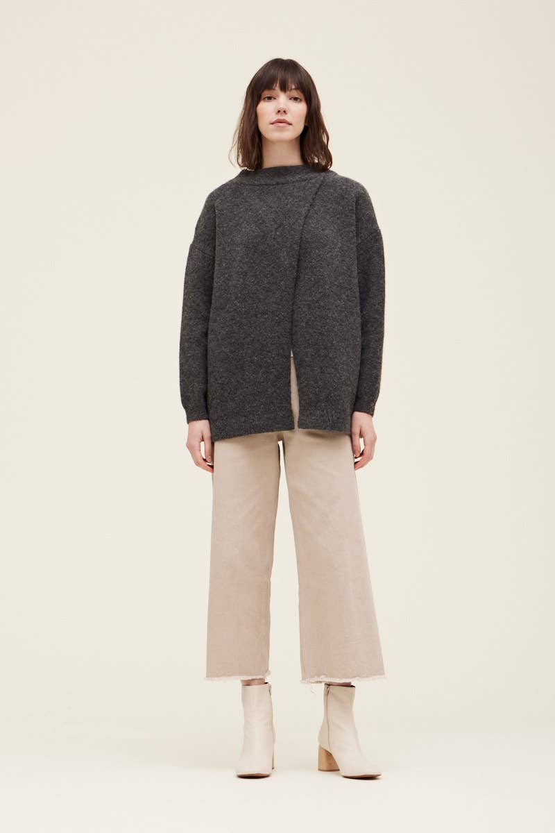 Grade & Gather - 41484 - FRONT TO BACK OVERLAP SWEATER: NATURAL / MEDIUM
