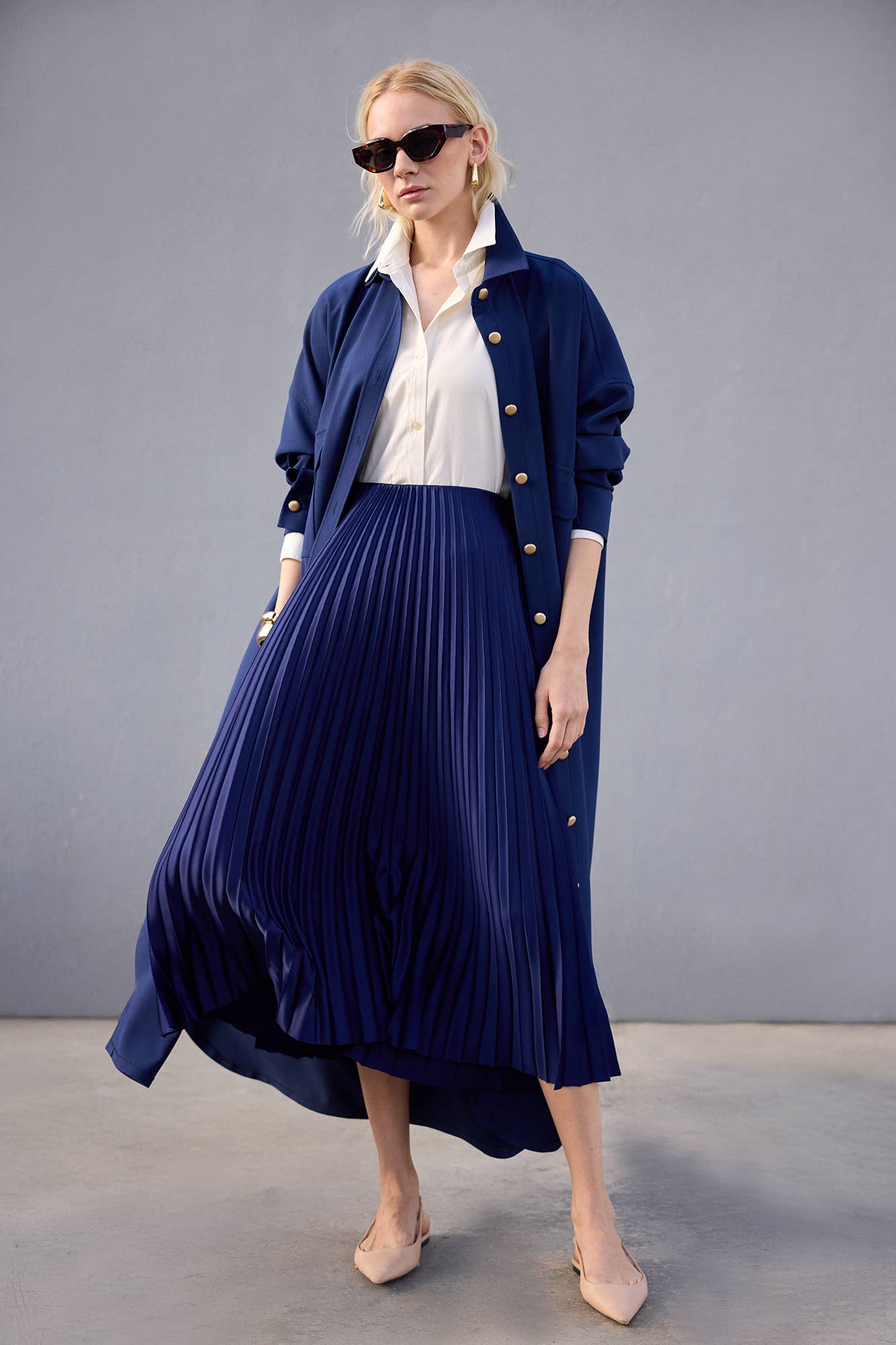 Touché Privé - PLEATED SKIRT - MAXI LENGTH, HIGH WAIST: Navy Blue / Standart